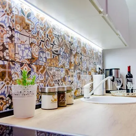 Апартаменти Mia